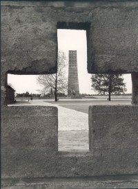 Nationale Mahn- und Gedenkstätte (1961)
